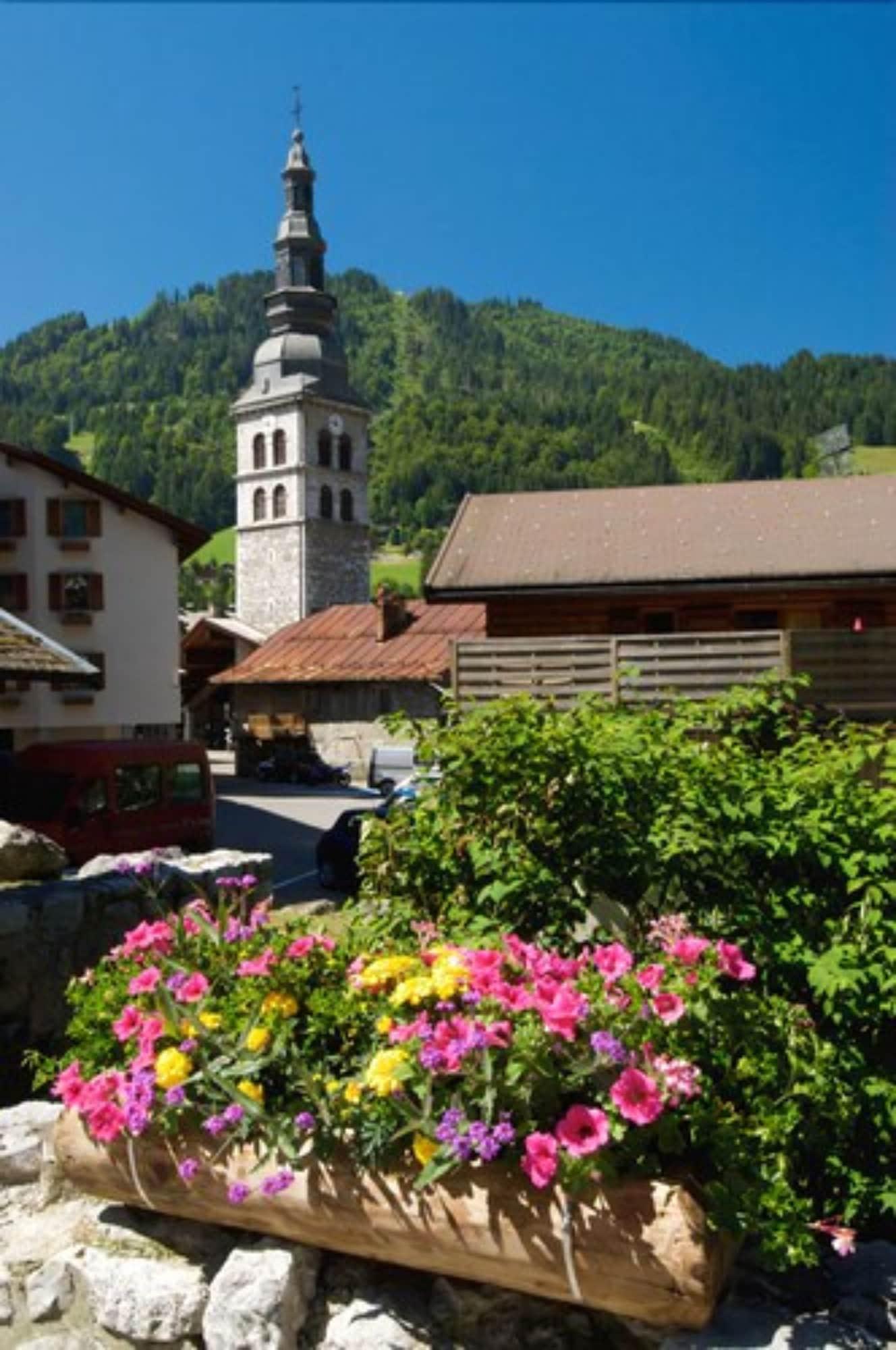Hotel Alpen Roc Ла Клусаз Екстериор снимка