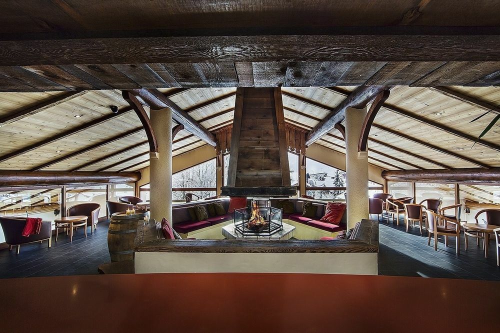 Hotel Alpen Roc Ла Клусаз Екстериор снимка